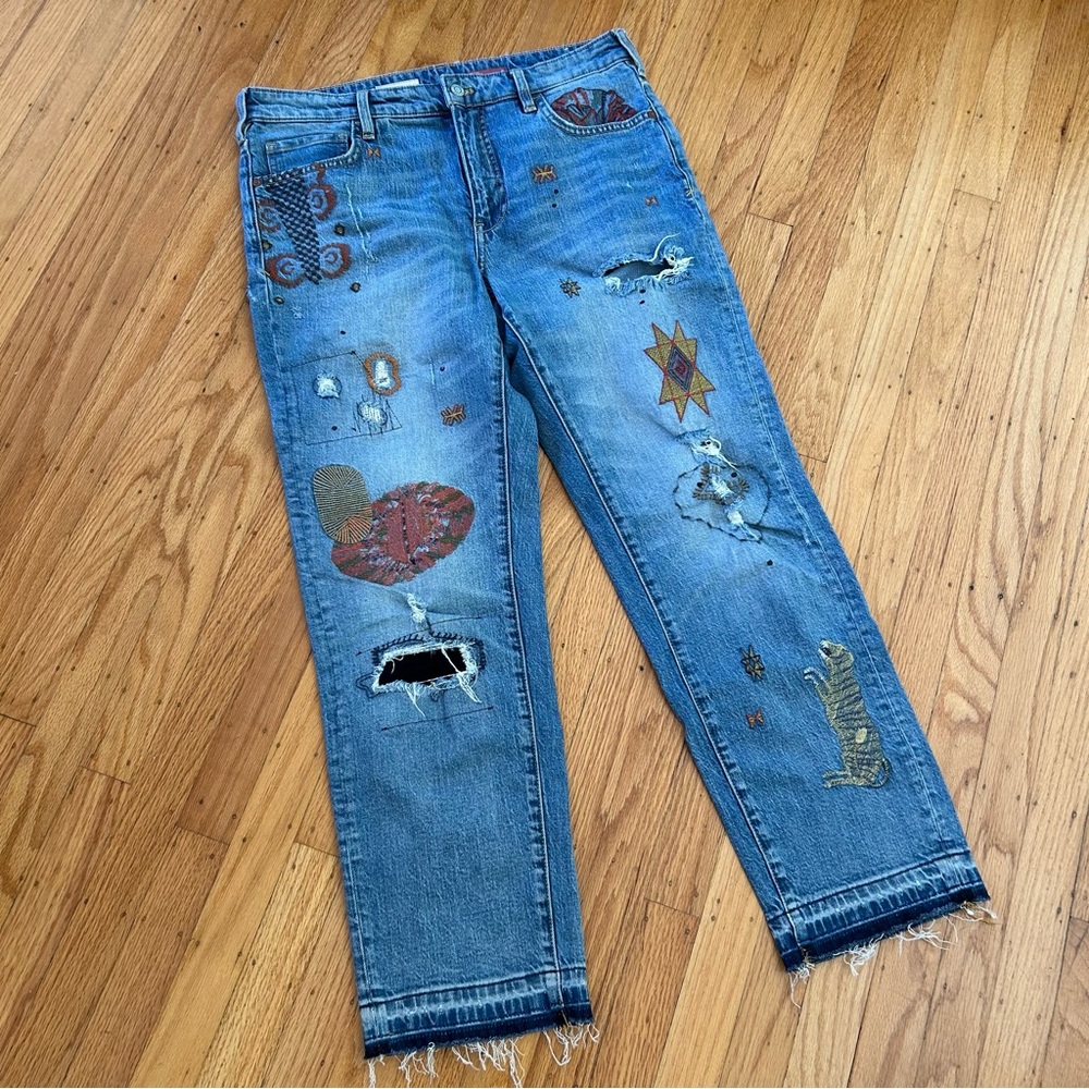 Anthropologie Pilcro Embroidered Jeans